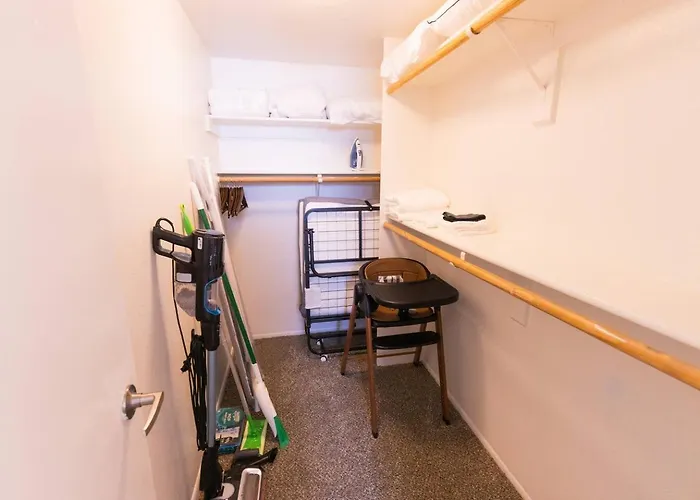 Luxe Near Downtown With Pool, Gym And Parking *