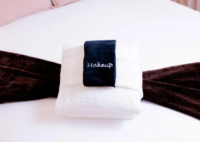 Luxe Near Downtown With Pool, Gym And Parking Apartment *